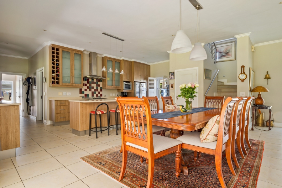 4 Bedroom Property for Sale in Leisure Isle Western Cape